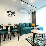 Superior Laguna Beskidow Green! Sauna & Gym! Air Condition!