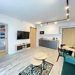 Superior Laguna Beskidow Green! Sauna & Gym! Air Condition! Apartment *