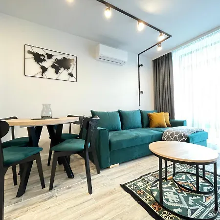 Superior Laguna Beskidow Green! Sauna & Gym! Air Condition!