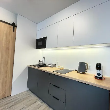 Διαμέρισμα Superior Laguna Beskidow Green! Sauna & Gym! Air Condition! *