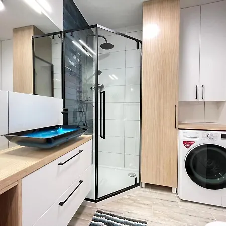 Διαμέρισμα Superior Laguna Beskidow Green! Sauna & Gym! Air Condition! Zarzecze (Silesia)