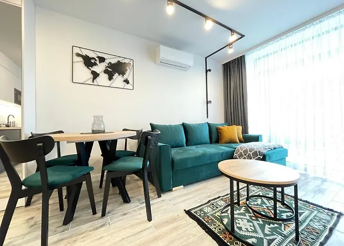 Superior Laguna Beskidow Green! Sauna & Gym! Air Condition!