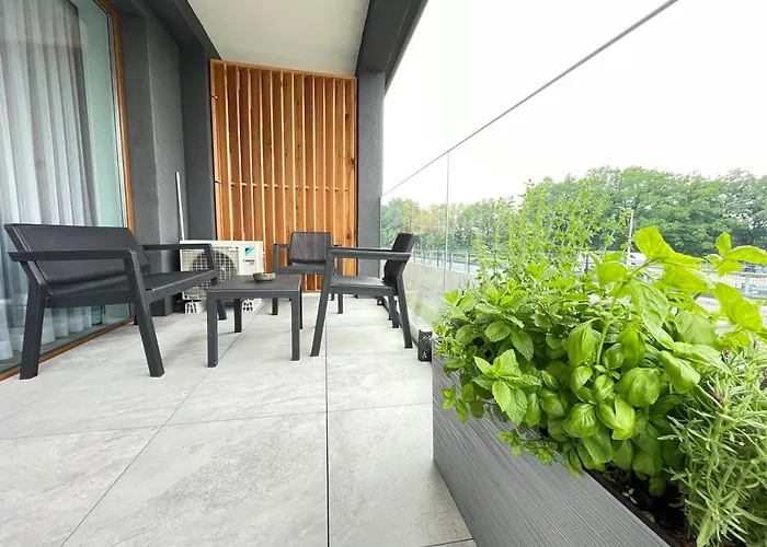 Apartmán Superior Laguna Beskidow Green! Sauna & Gym! Air Condition! Zarzecze (Silesia)