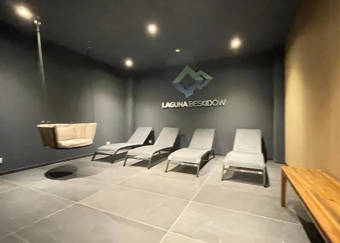 Superior Laguna Beskidow Green! Sauna & Gym! Air Condition! Apartment