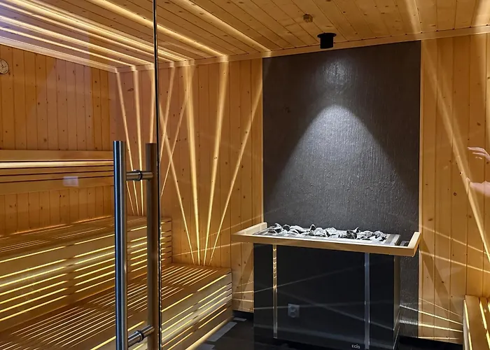 Superior Laguna Beskidow Green! Sauna & Gym! Air Condition! *